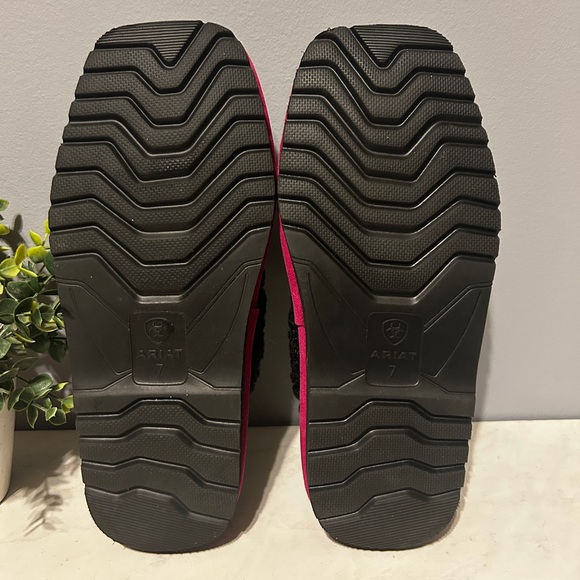 Ariat Black, White and Pink Cow Print Slippers - Picture 4 of 5